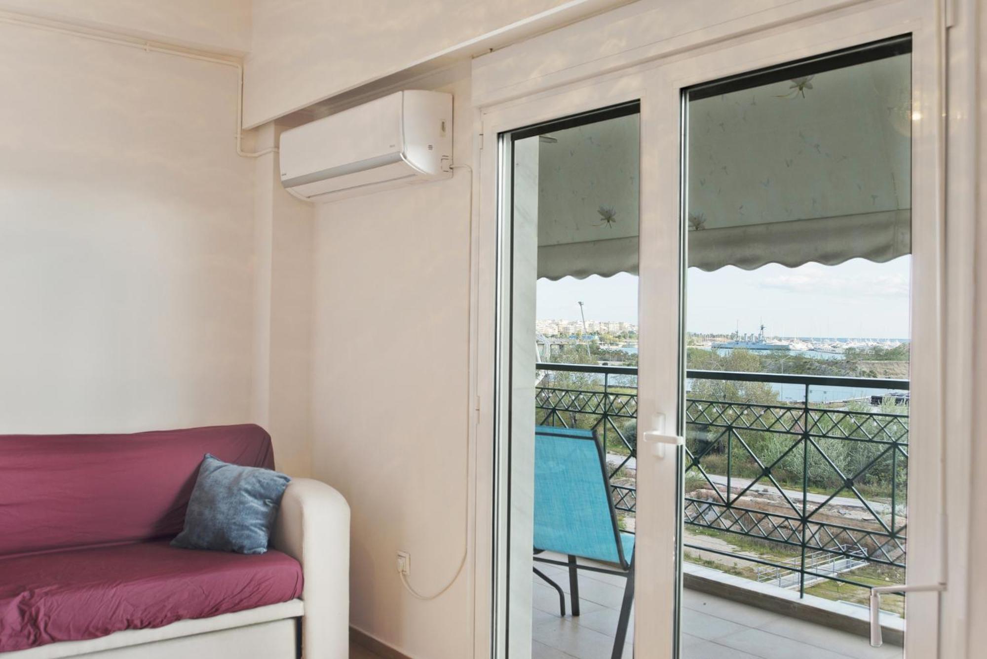 Nn Moschato Seaviews