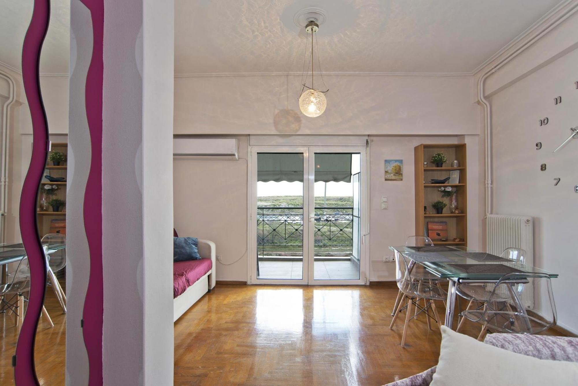 Nn Moschato Seaviews *